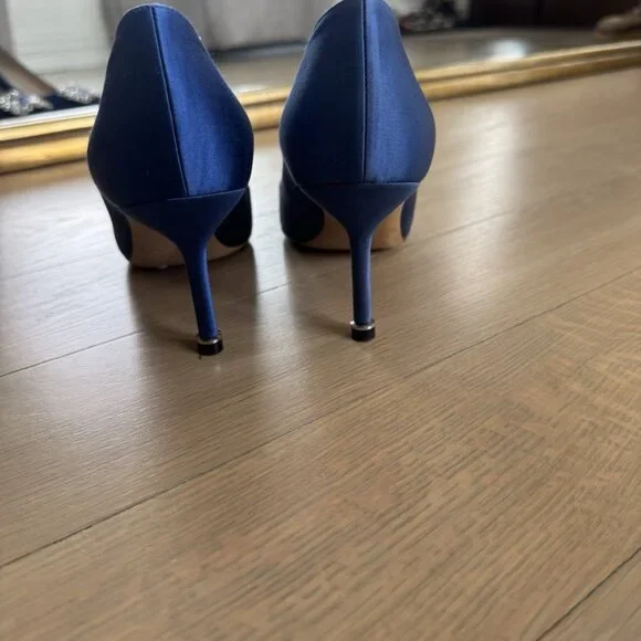 Manolo Blahnik Blue Satin Jeweled Pointed Toe Stiletto Pumps - Picture 5 of 6